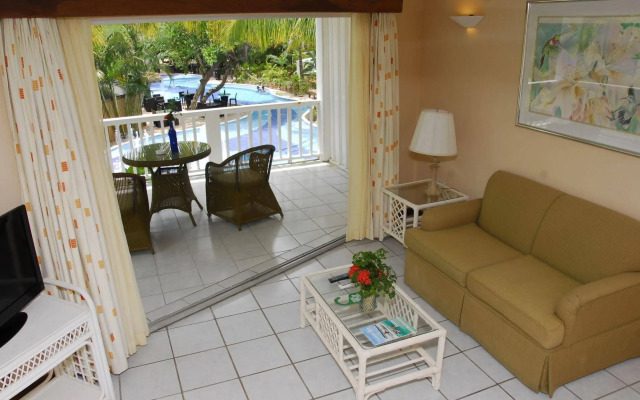 Paradise Beach Hotel & Resort