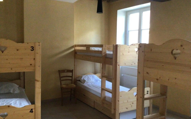 L'auberge de Treigny - Hostel
