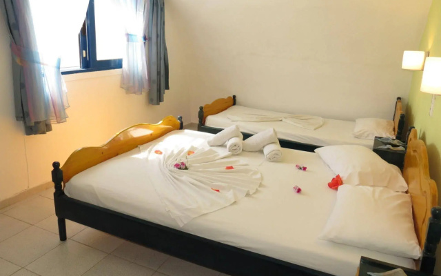 Honeymoon Beach Studios