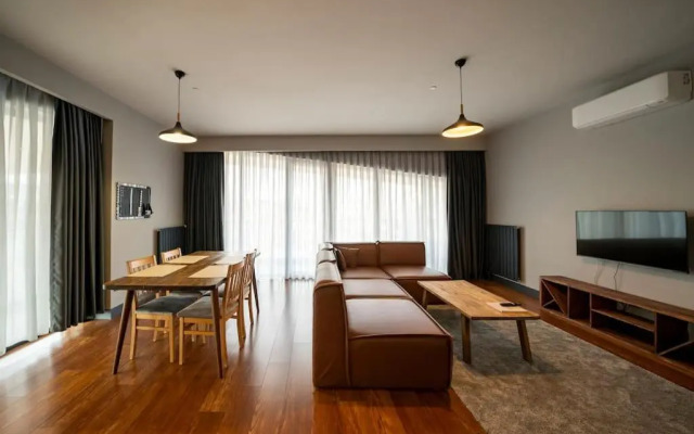 Superior, classy residence,7/24 Security,2 bedroom ( Benesta 205 )