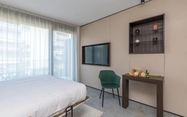 Icon H 207 Suite Micro-living