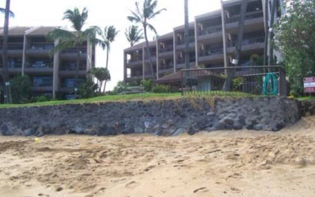 Hale Mahina Beach Resort