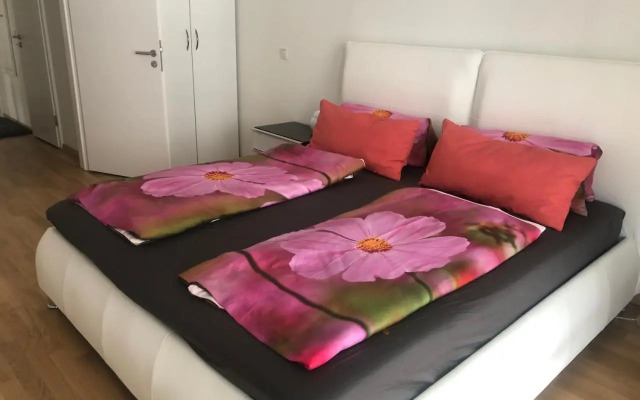 Luxury 145 m2 Apartment with Terrace