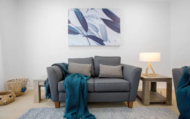 Peaceful Designer 2br@leafy Mill Park
