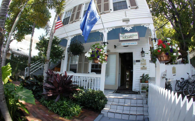 Seascape Tropical Inn - Adult Exclusive