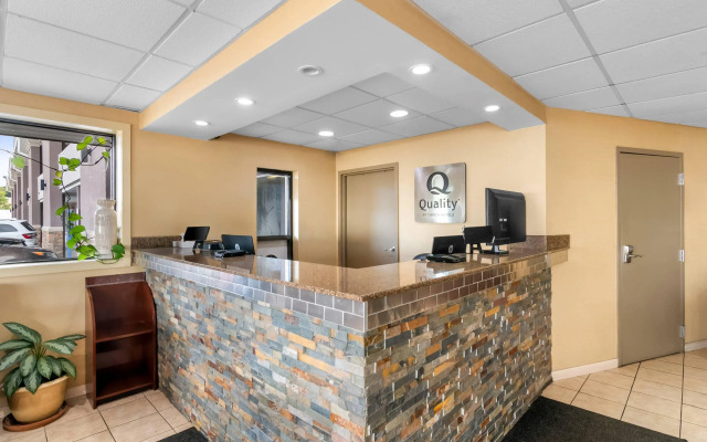 Quality Inn Waterbury East