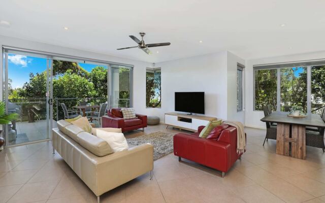 Top 1 Sunshine Beach Family Retreat