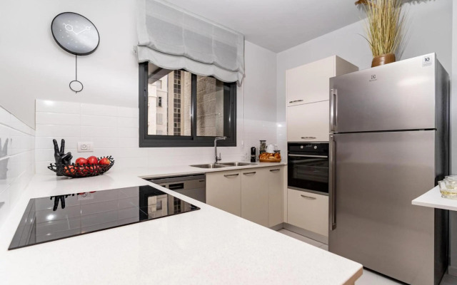 Designed 2BR with 2 bathroom, Terrace and Parking
