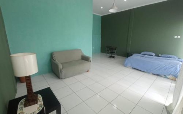 Villa Eco Resort Puncak, Mountain View,Private Pool,and Kitchen – Guest Rooms – Cipanas