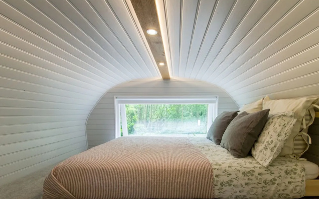Extraordinary Huts