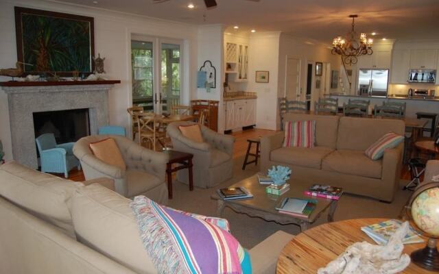 Happy Days - 5 Br Home