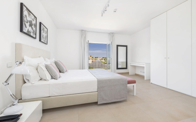 Eden Villas & Apartments