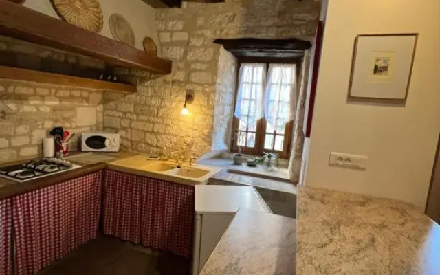 Maison d'Alienor - Gîtes