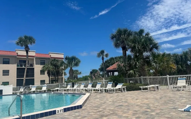 Ocean Village Club O15