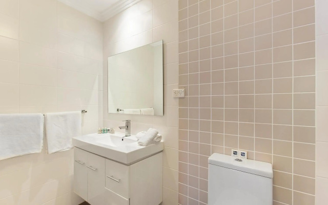 Checkers Resort & Conference Centre