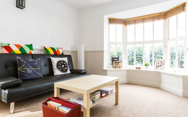 Amazing Detached House in Trendy Peckham Sleeps 6