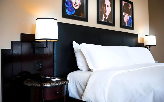 Washington Square Hotel