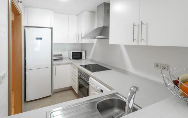 AIRE - Apartment with shared pool in Oliva Nova. Free WiFi