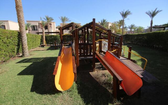Tamra Beach Resort