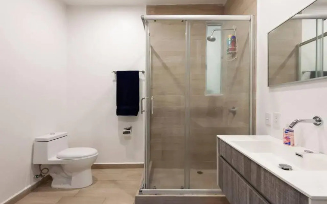 Beautiful loft. King size bed. 150 Mbps internet.