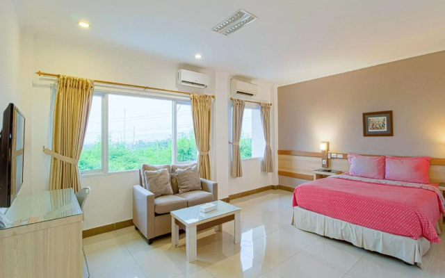 Citrus House Hotel – Guest Rooms – Bogor