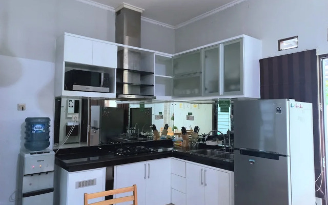 Homestay Jogja Jakal By Simply Homy