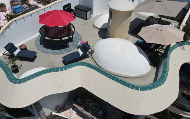 Ocean Front Penthouse Pool Sleeps 8 People