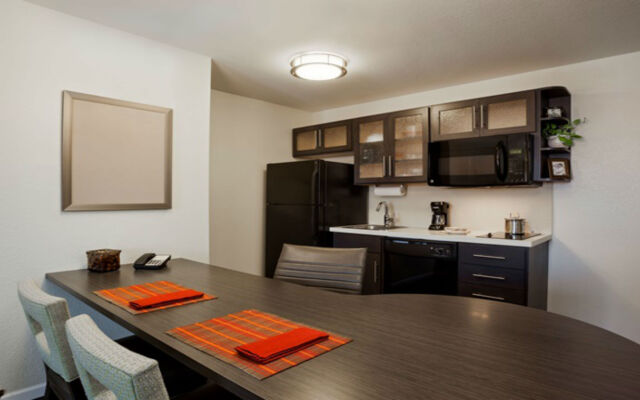 Candlewood Suites Erie by IHG