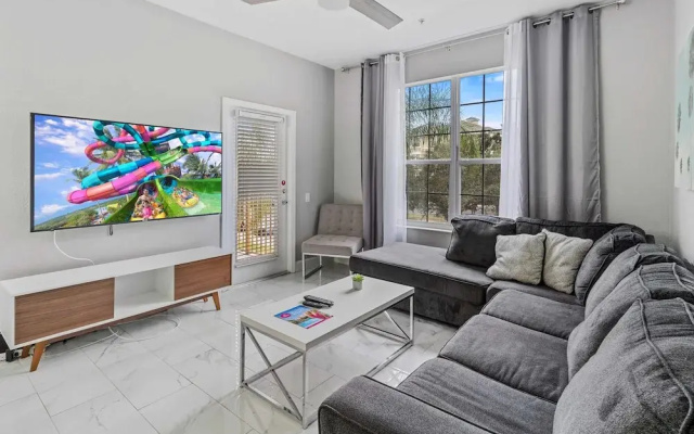 Vista Cay Swanky