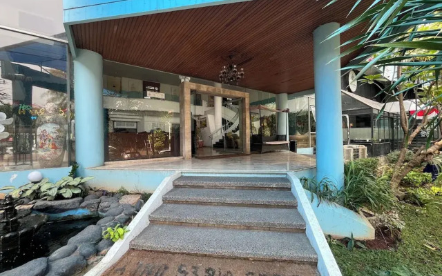 OYO 94362 Hotel Kebayoran
