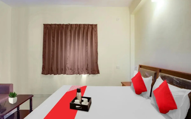 OYO Flagship 70262 Hotel River Wood