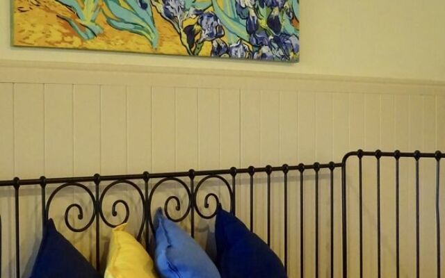 Lagoon Pocket Bed & Breakfast