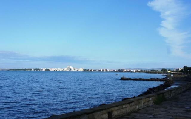 Botabara 312 Self Catering Beach Apartment