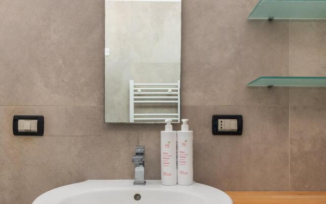 Studio Malcontenti con Terrazzo by Wonderful Italy