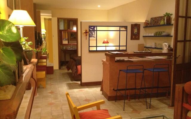 Colonia Suite Apartments