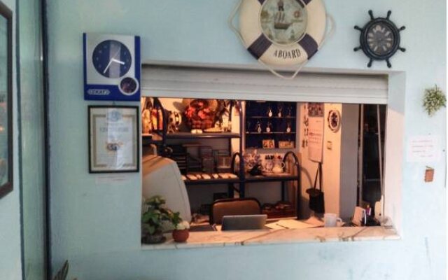 Andi Hotel