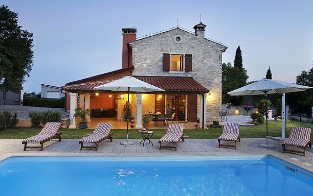 Istrian Villa Fendi Rebici