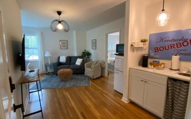 1823 Historic Rose Hill Inn