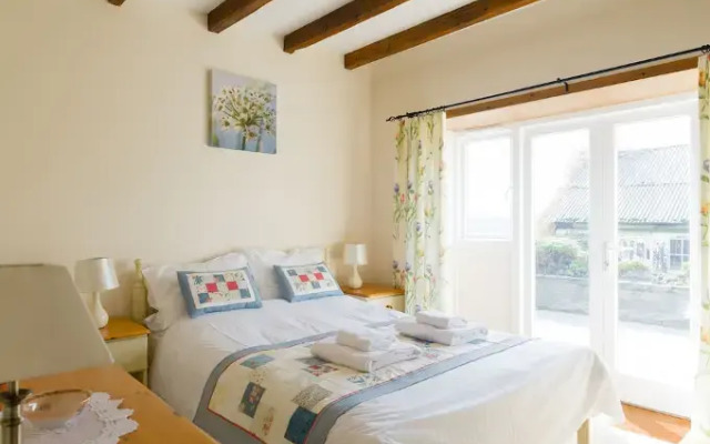 Degembris Cottages