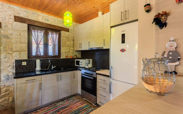 Arcadia Getaway - Levidi Sani 11 Suite