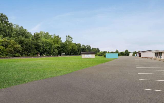 Howard Johnson by Wyndham Dover