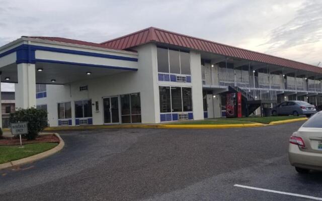 Family Inns of America