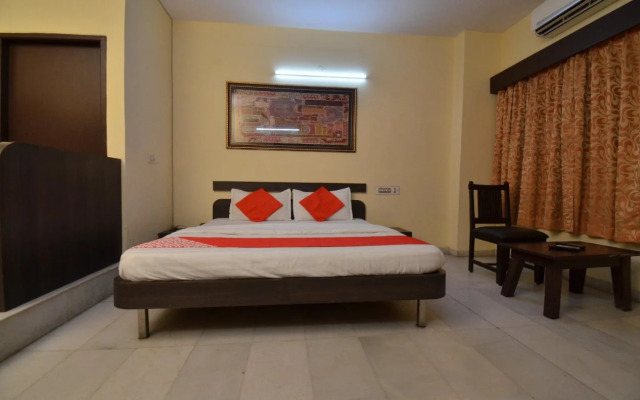 Oyo 24408 Nirmala Guest House