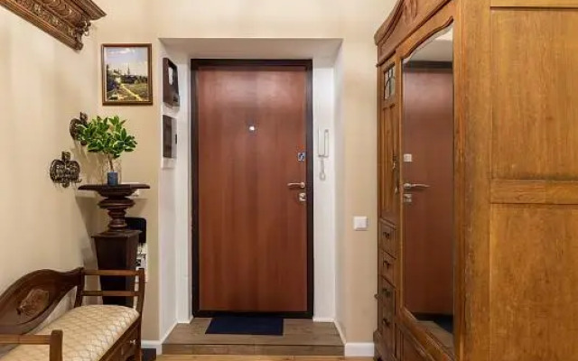 GMApartments (ДжиЭмАпартментс) на улице Большая Бронная 8