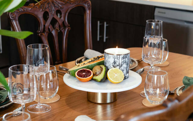 HOLT - Modern, Newly Renovated 2BR in Willits Town Center