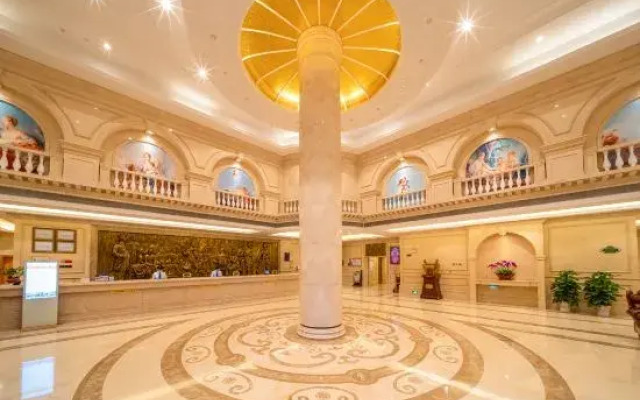 Vienna International Hotel (Wuhan Wujiashan, Dongxihu Avenue, Qixiong Road)