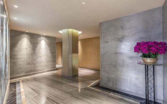 Four Seasons Qingteng Hotel (Beilun Chunxiao Wanren Beach)