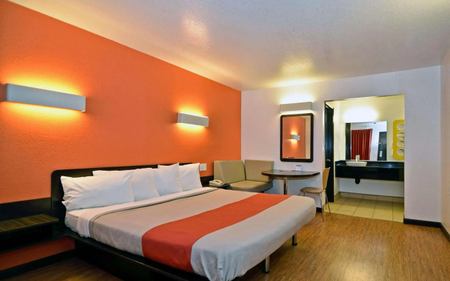 Motel 6 Fairfield, CA - Napa Valley