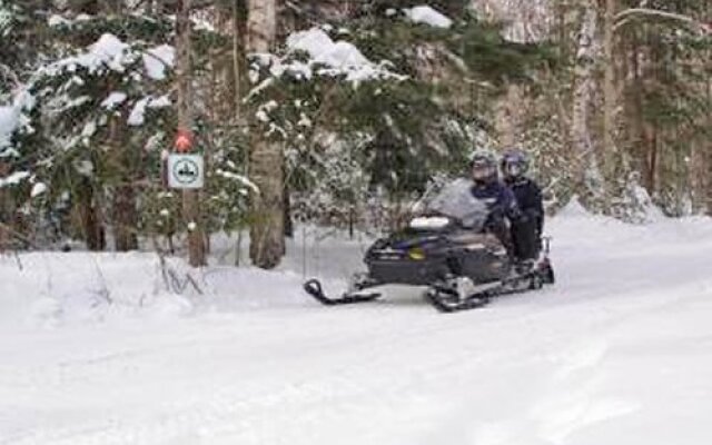 GEOHoliday at Haliburton Heights, Haliburton, Canada