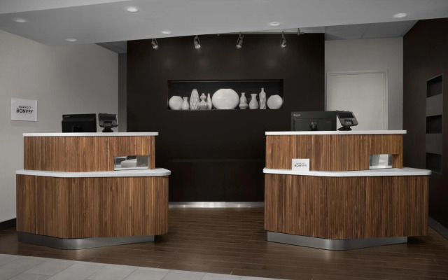 Courtyard by Marriott Dallas Addison/Quorum Drive